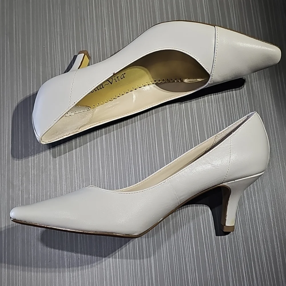 Bella Vita Shoes Heel Shoes Wow Leather‎ Pumps In Lt Gray Women's 6.5 EUC